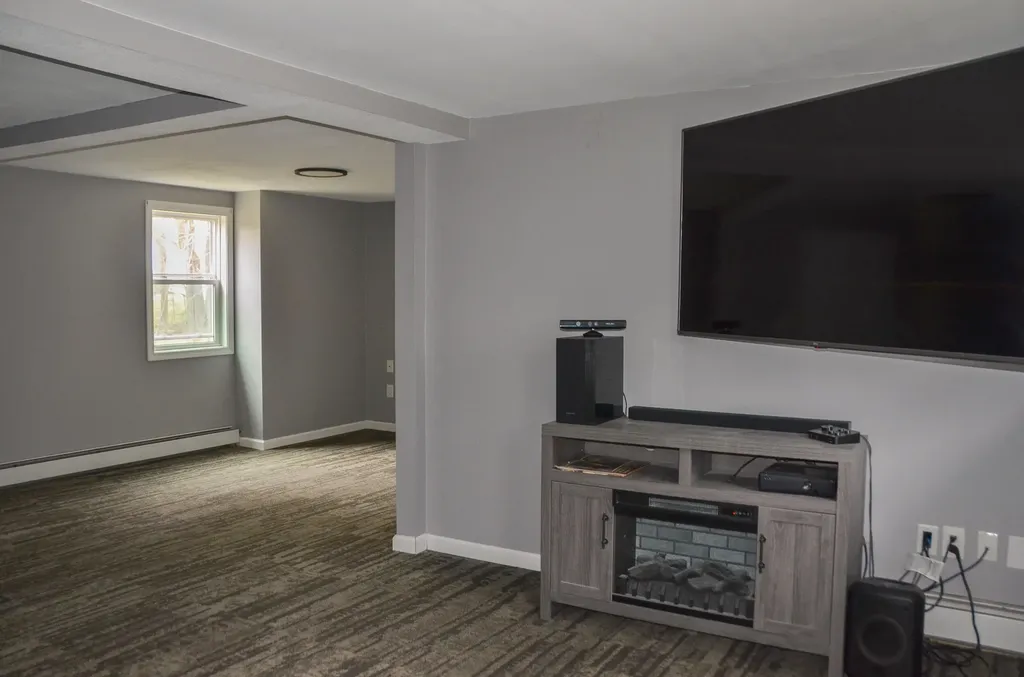 71 Summerhaven Road Manchester ME 04351