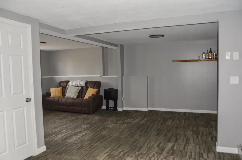 71 Summerhaven Road Manchester ME 04351