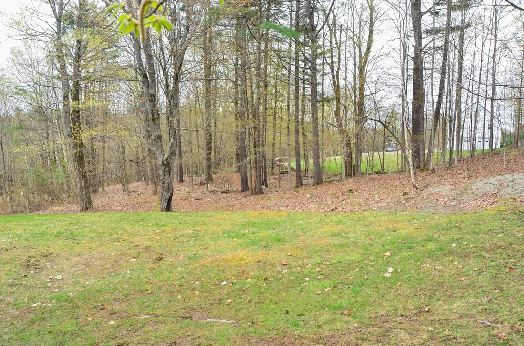 71 Summerhaven Road Manchester ME 04351