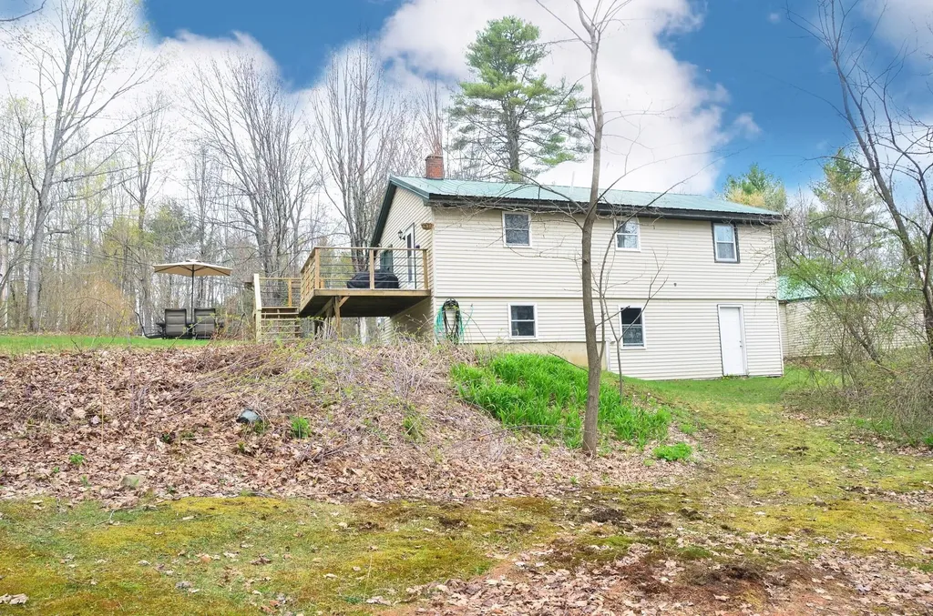 71 Summerhaven Road Manchester ME 04351
