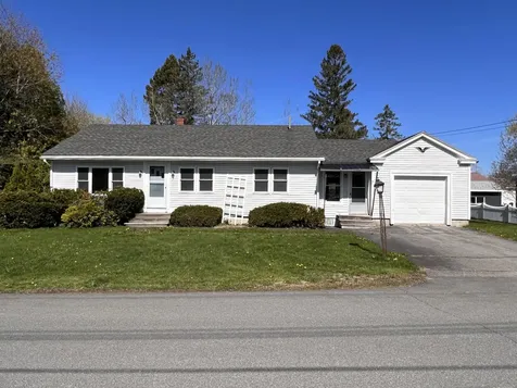 7 George Street Hampden ME 04444