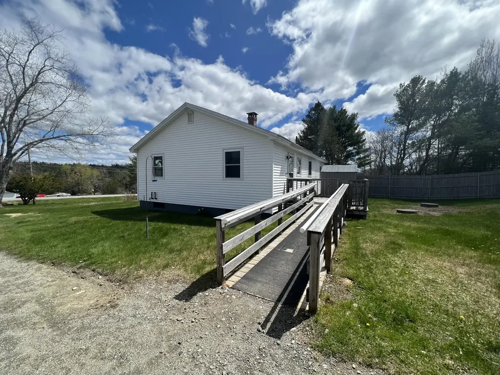 627 Main Road Eddington ME 04428