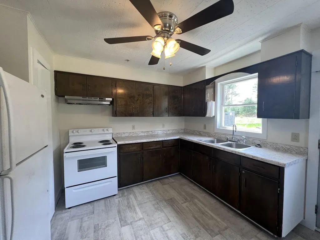 627 Main Road Eddington ME 04428
