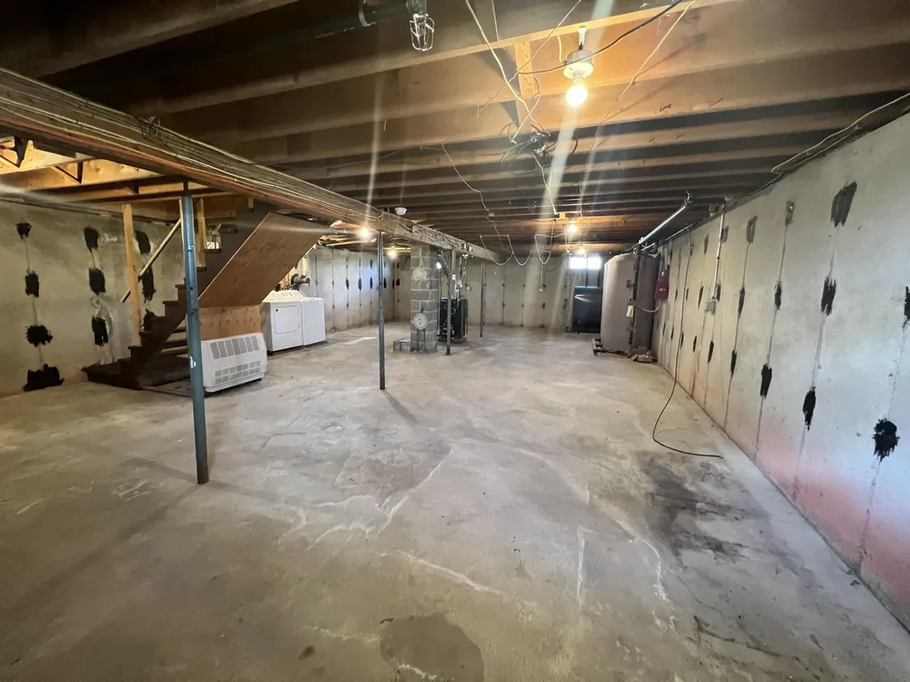 627 Main Road Eddington ME 04428