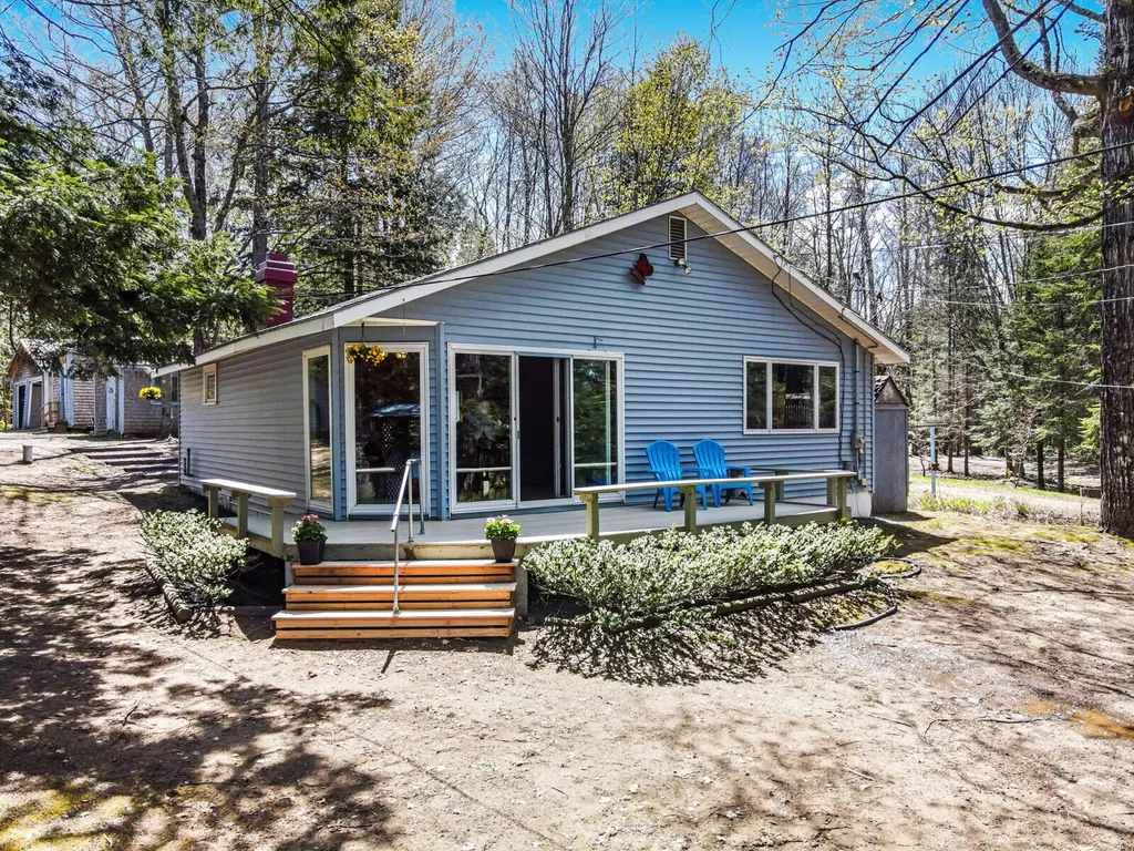 46 Loon Call Lane West Gardiner ME 04345