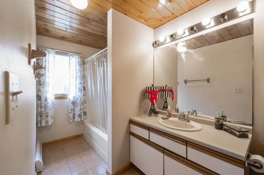 65 Grenier Lane Wells ME 04090