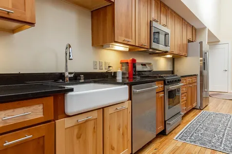 172 Falmouth Street Portland ME 04102