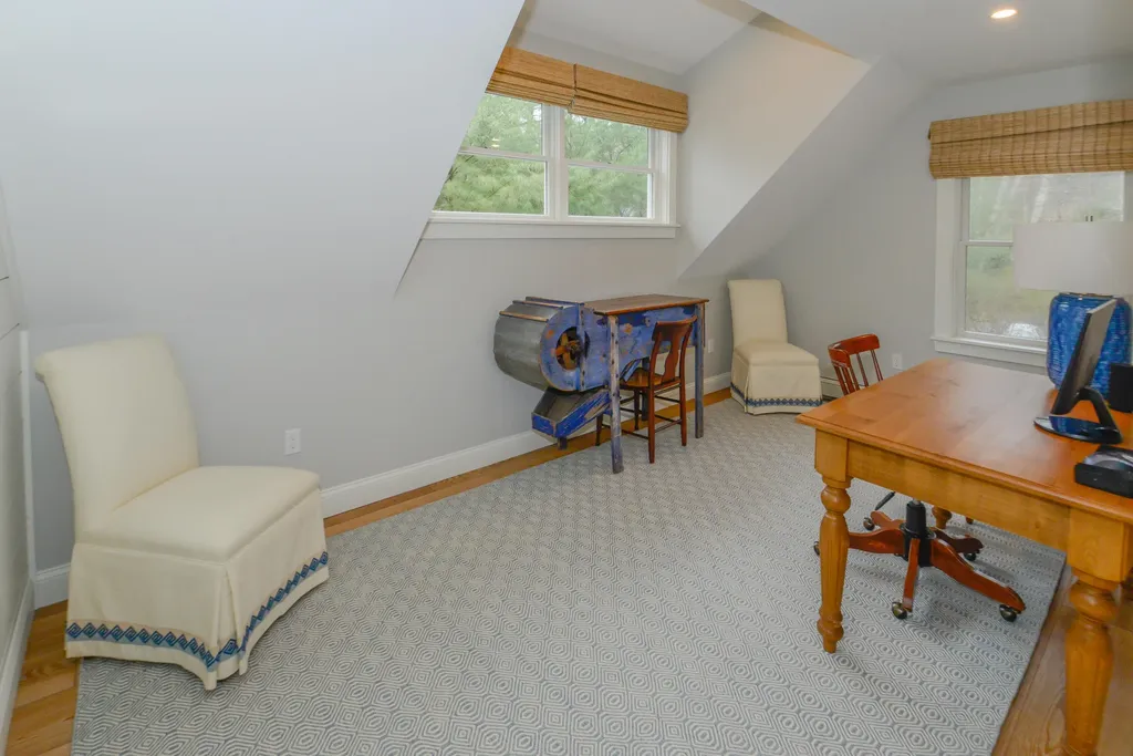 19 Garden Lane Naples ME 04055