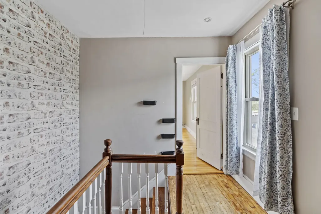 23 Caleb Street Portland ME 04102