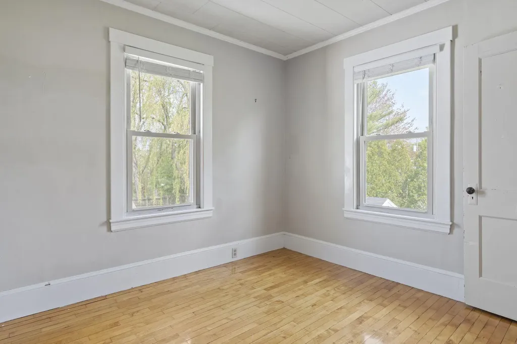23 Caleb Street Portland ME 04102