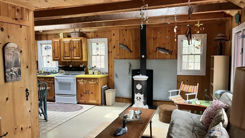 111 Valhalla Lane Norway ME 04268