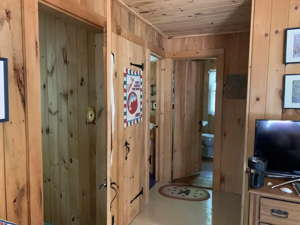 111 Valhalla Lane Norway ME 04268
