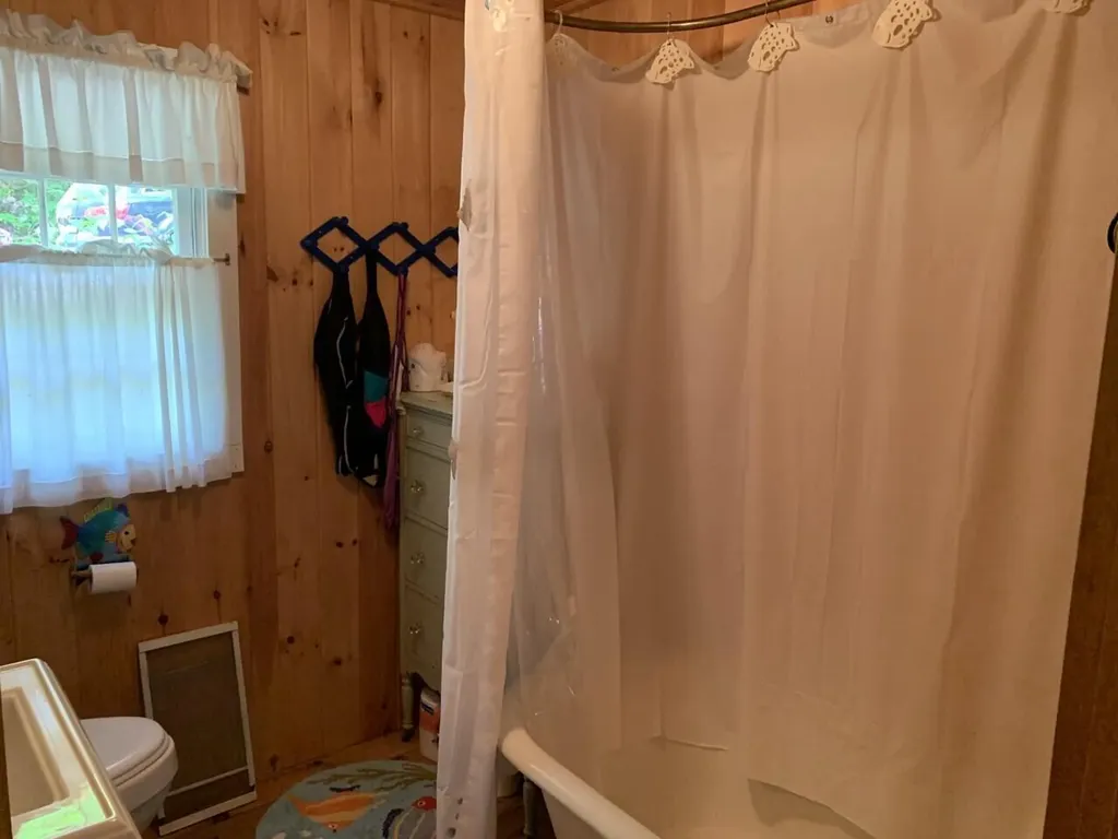 111 Valhalla Lane Norway ME 04268