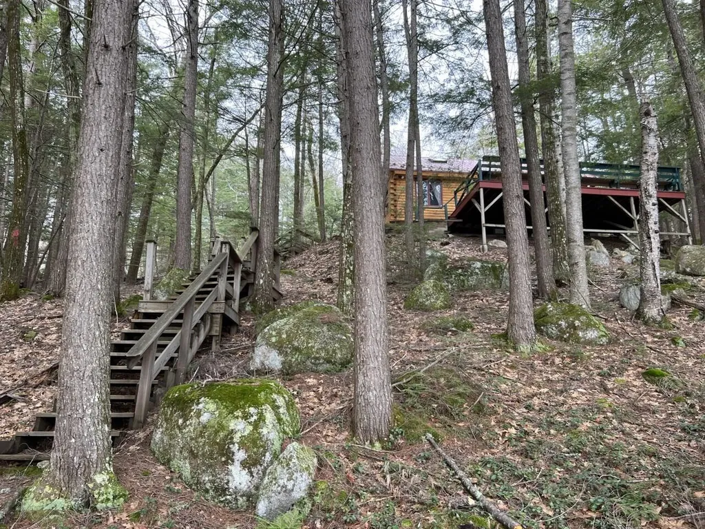 111 Valhalla Lane Norway ME 04268