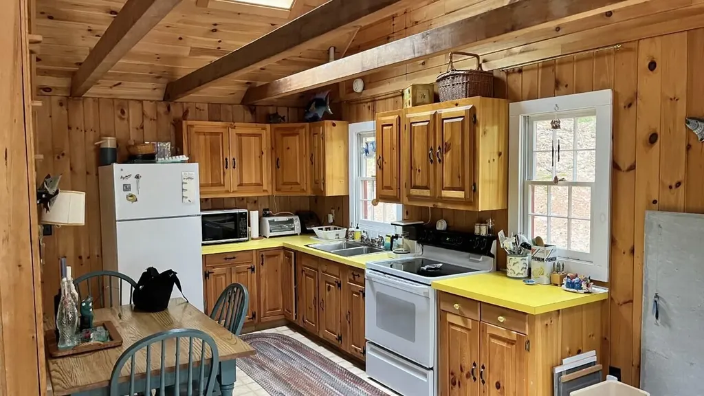 111 Valhalla Lane Norway ME 04268