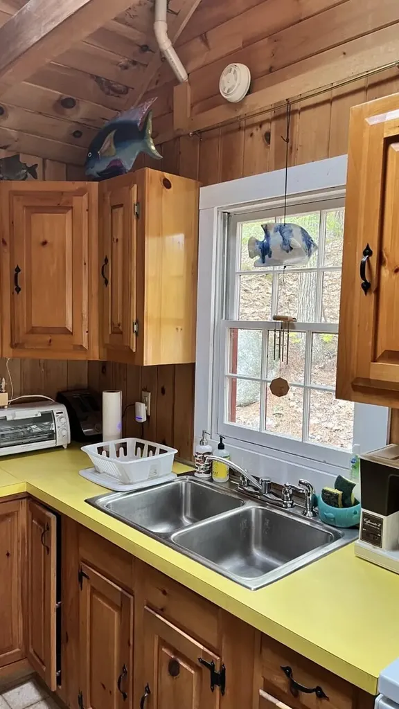 111 Valhalla Lane Norway ME 04268