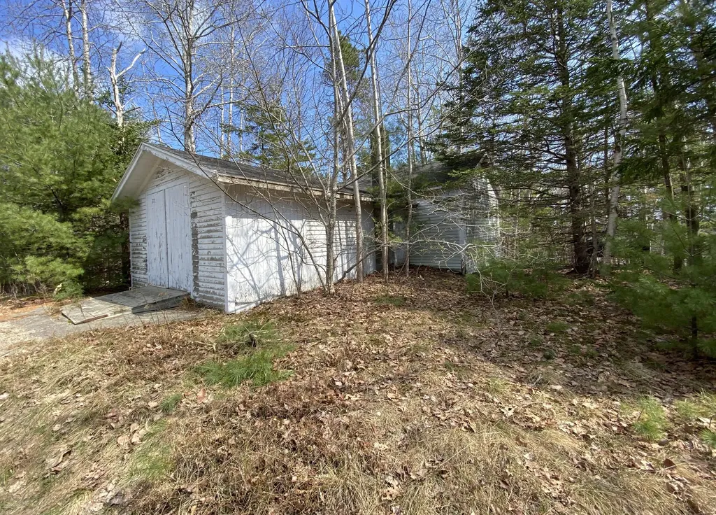 77 Country Club Road Boothbay ME 04537