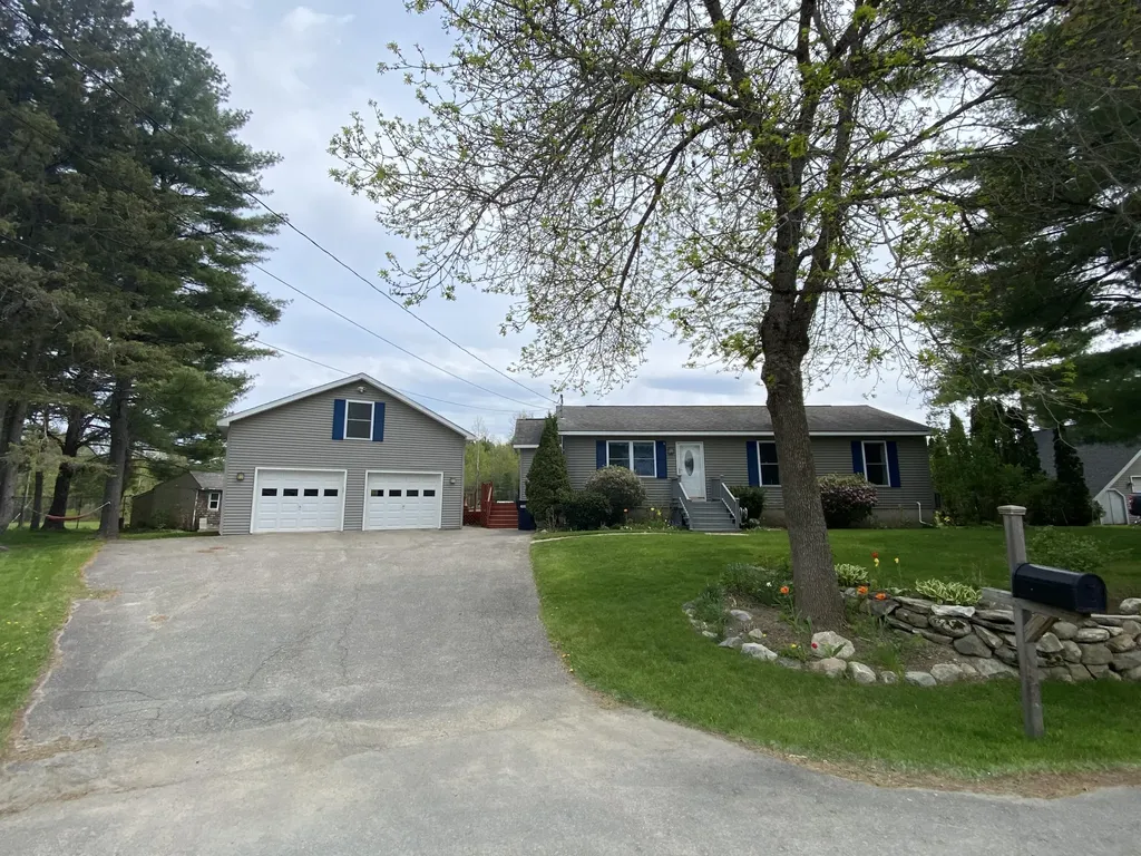19 Cherry Lane Bangor ME 04401
