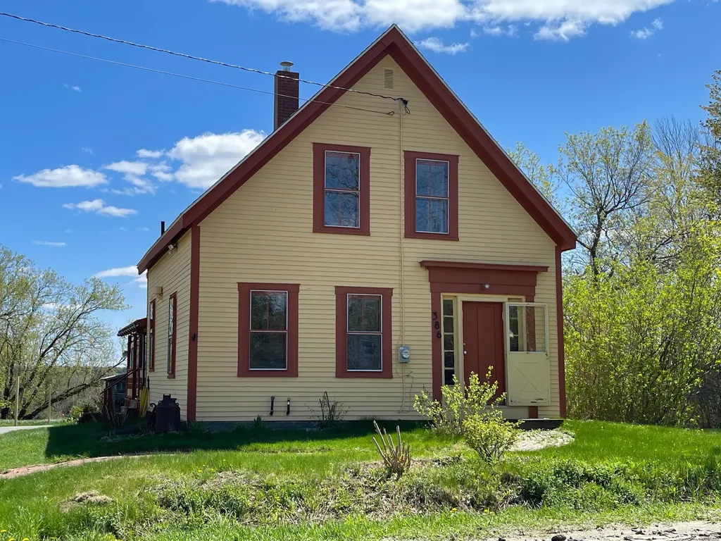 386 Plymouth Road Carmel ME 04419