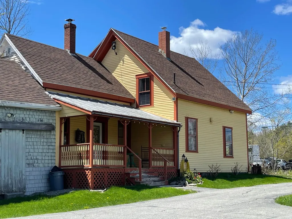 386 Plymouth Road Carmel ME 04419