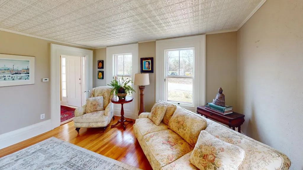 386 Plymouth Road Carmel ME 04419