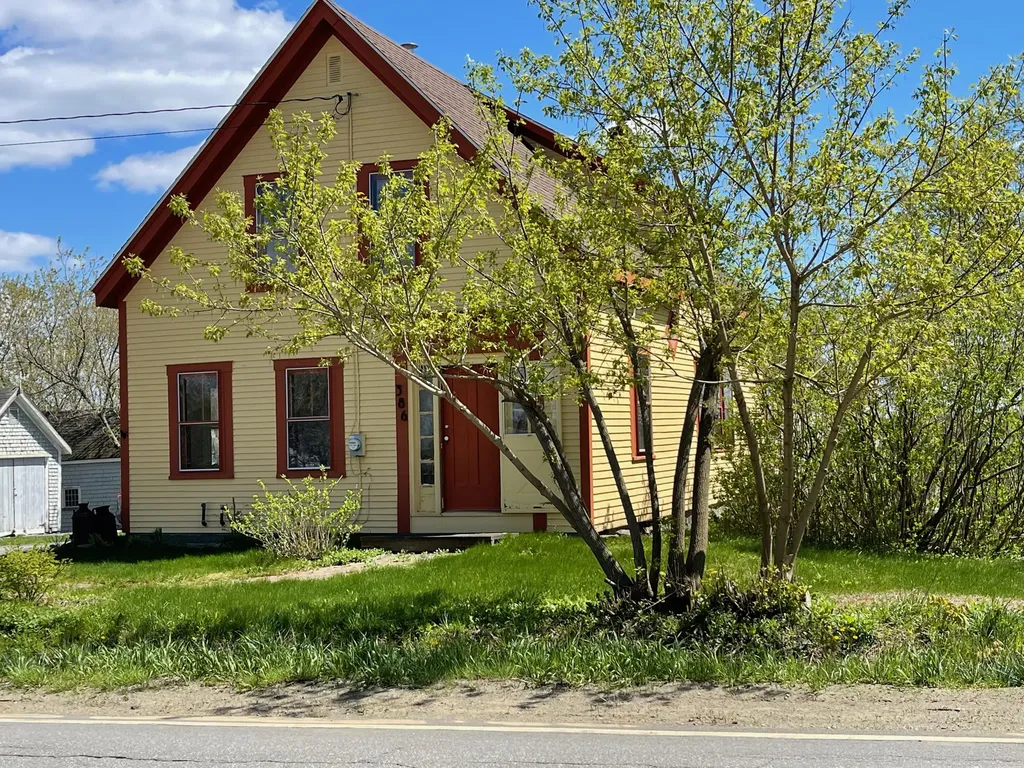 386 Plymouth Road Carmel ME 04419