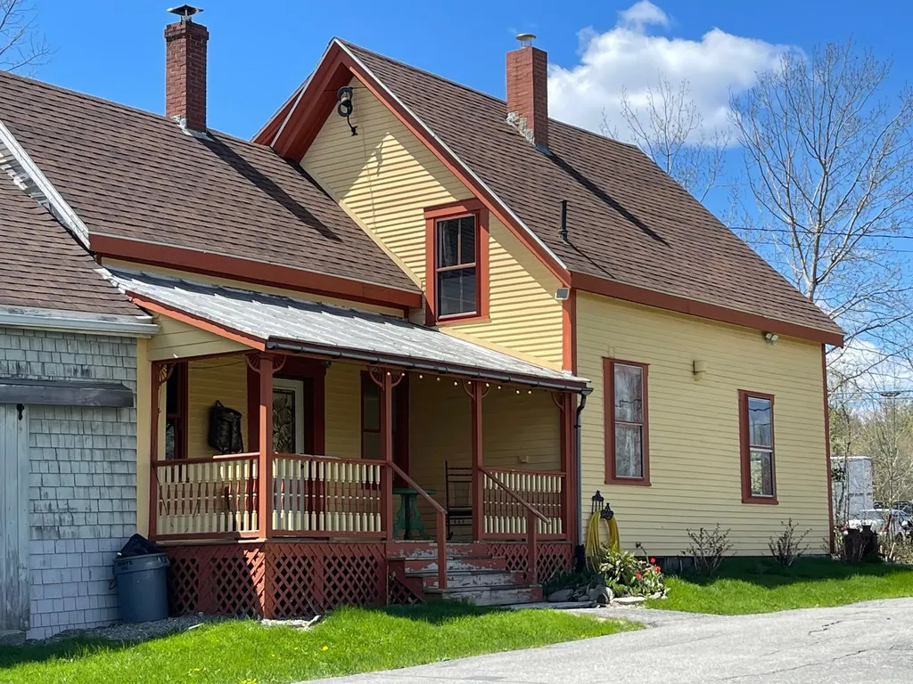 386 Plymouth Road Carmel ME 04419