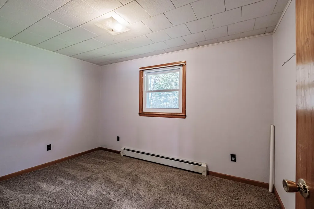 11 Riverside Lane Bethel ME 04217