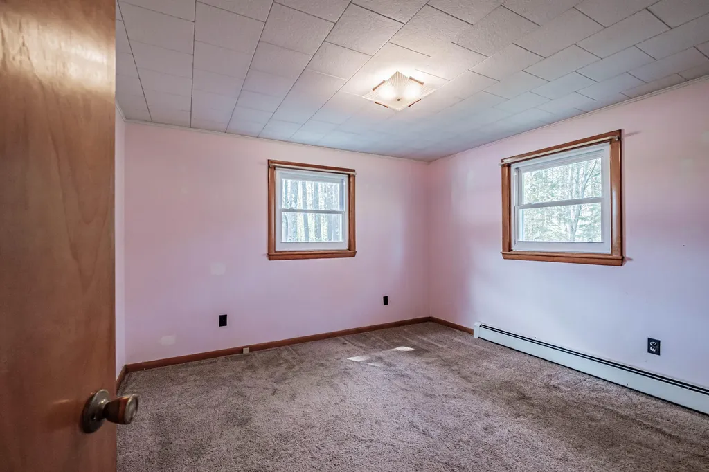 11 Riverside Lane Bethel ME 04217
