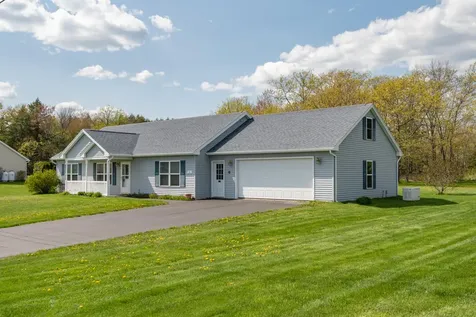 11 Fieldstone Drive Oakland ME 04963