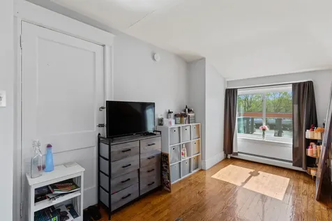 219 Brighton Avenue Portland ME 04102
