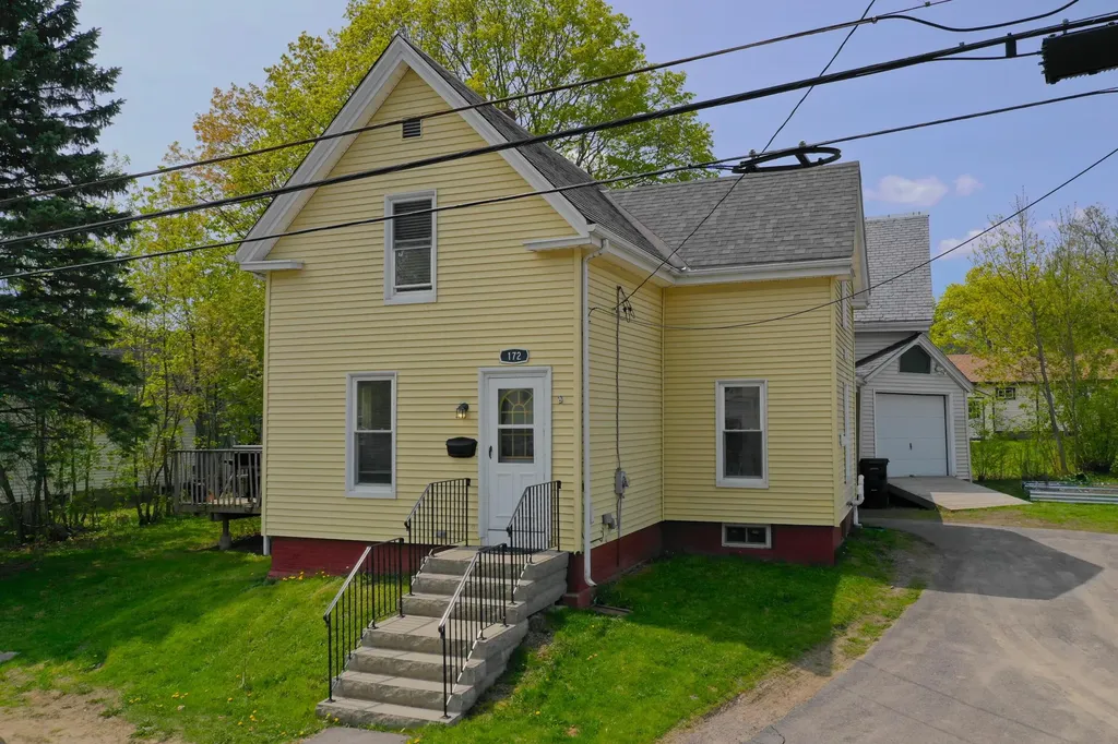 172 Pearl Street Bangor ME 04401