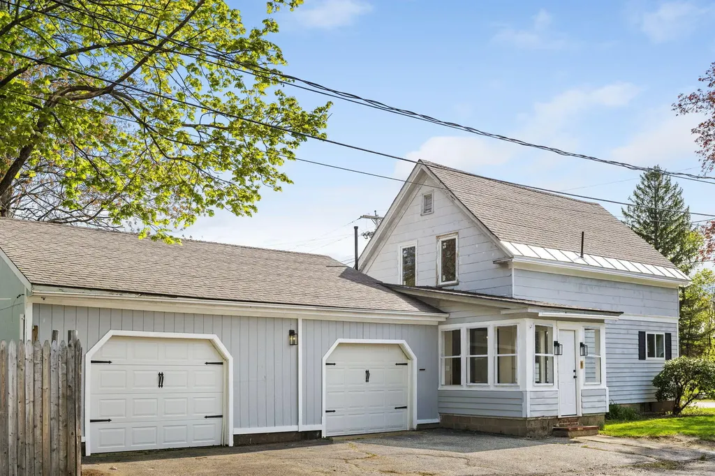 9 Grove Street Sanford ME 04073