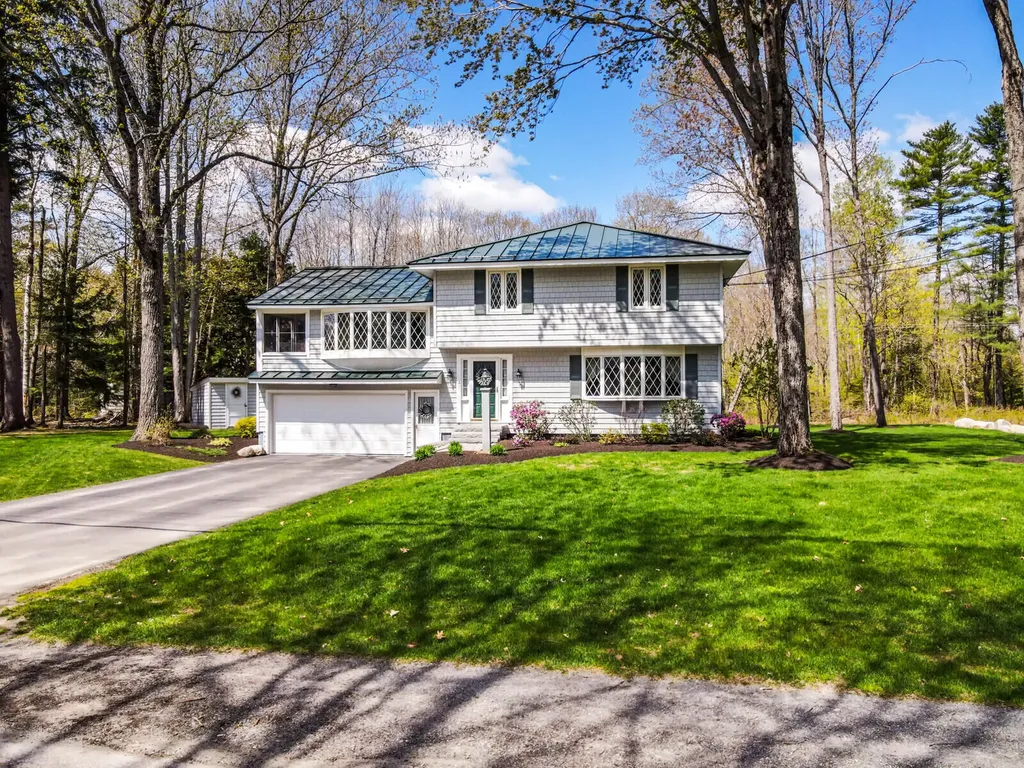 6 Frankwood Drive Winslow ME 04901