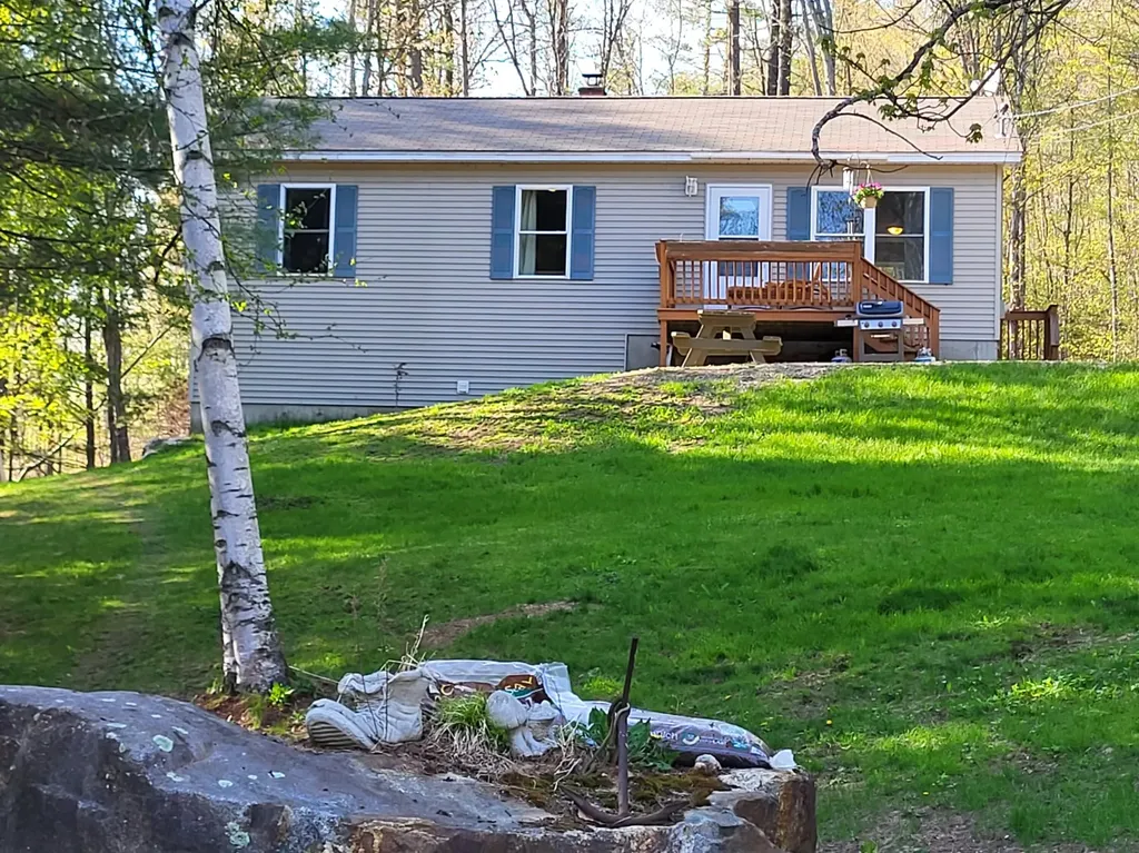5 Gordon Avenue Rumford ME 04276