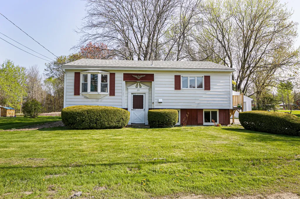 20 Marie Street Winslow ME 04901