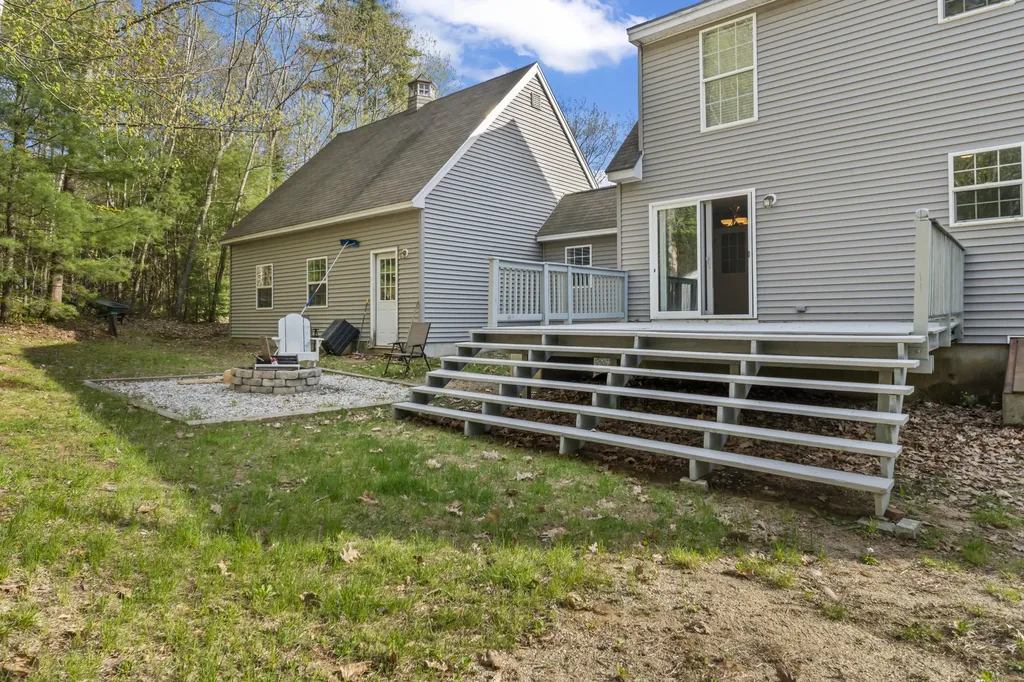 101 Deervale Road Durham ME 04222