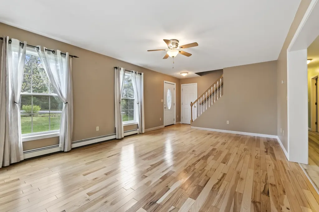 101 Deervale Road Durham ME 04222