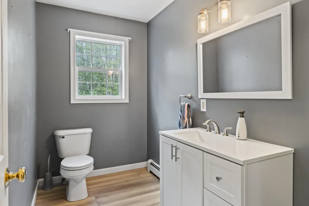 101 Deervale Road Durham ME 04222