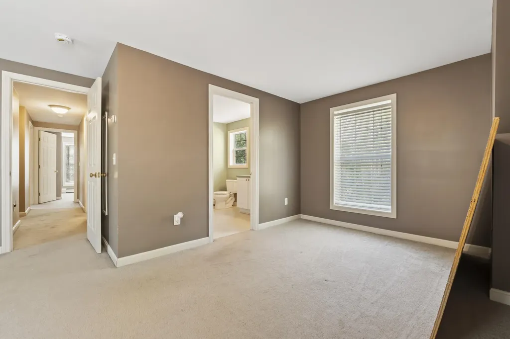 101 Deervale Road Durham ME 04222