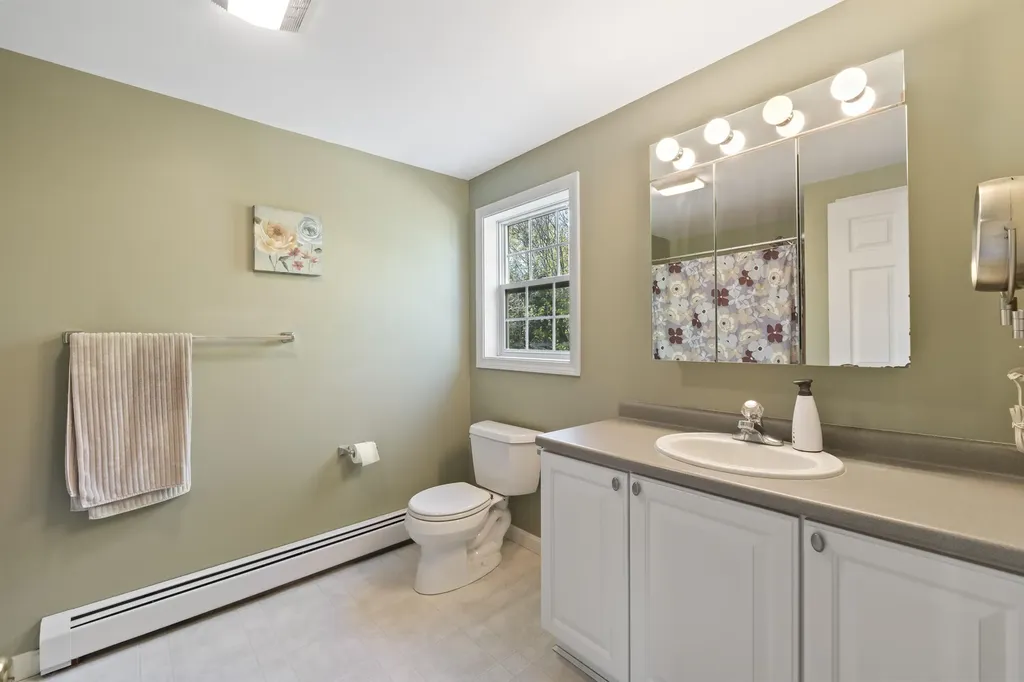 101 Deervale Road Durham ME 04222