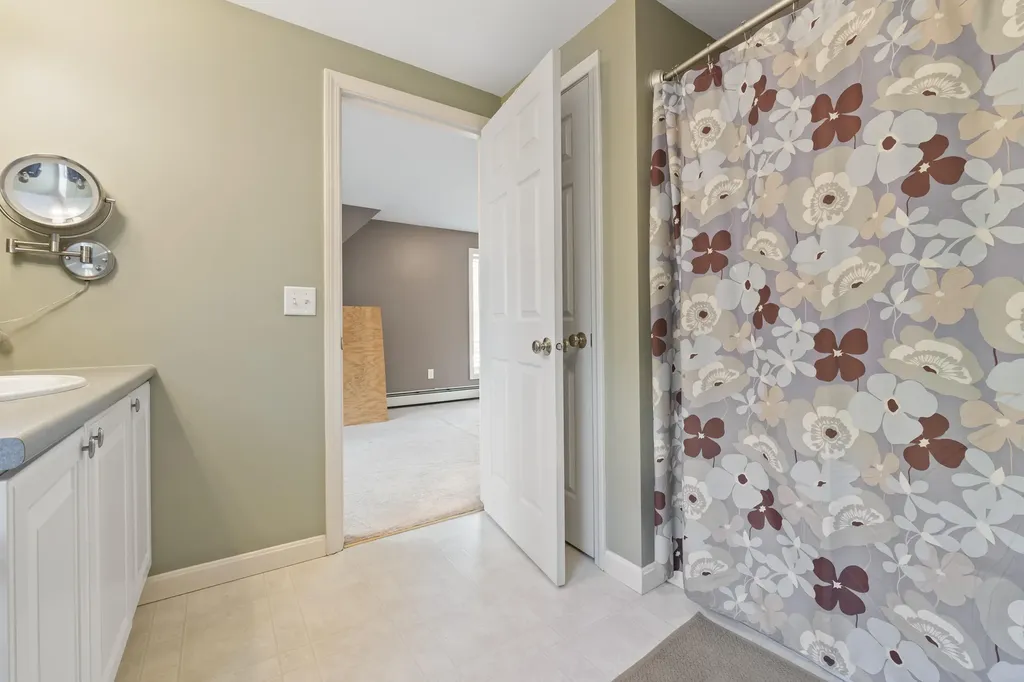 101 Deervale Road Durham ME 04222