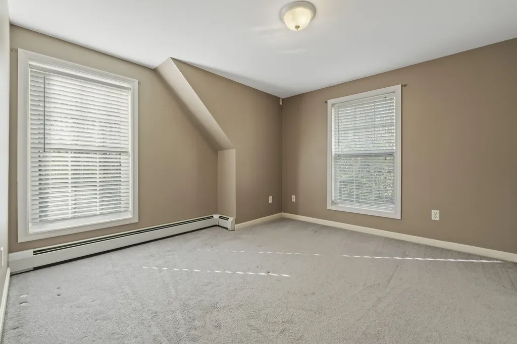 101 Deervale Road Durham ME 04222