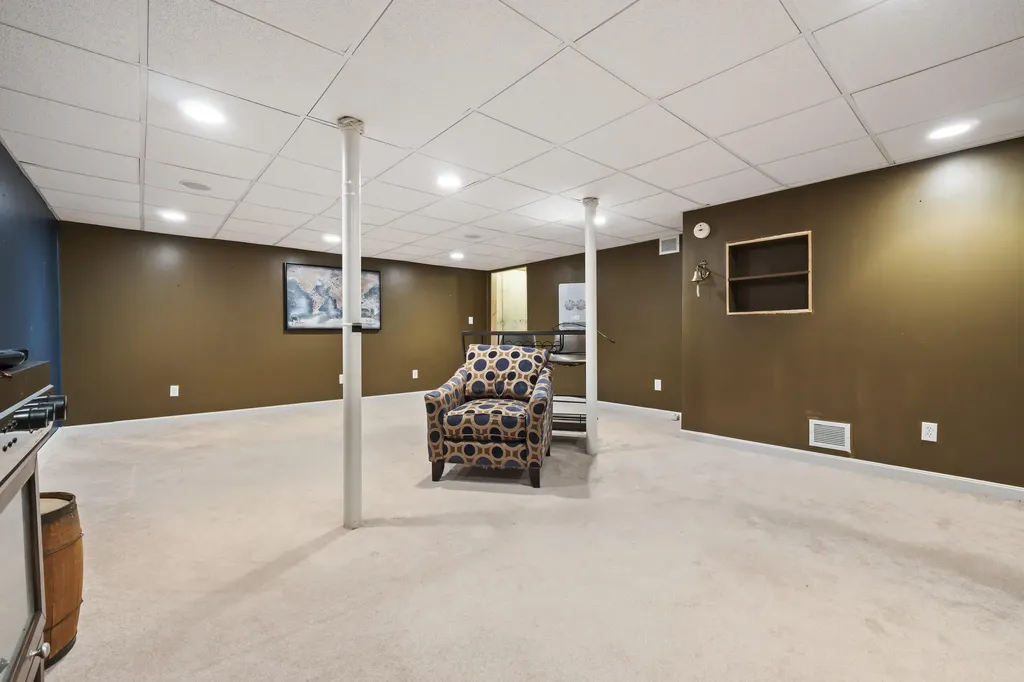 101 Deervale Road Durham ME 04222
