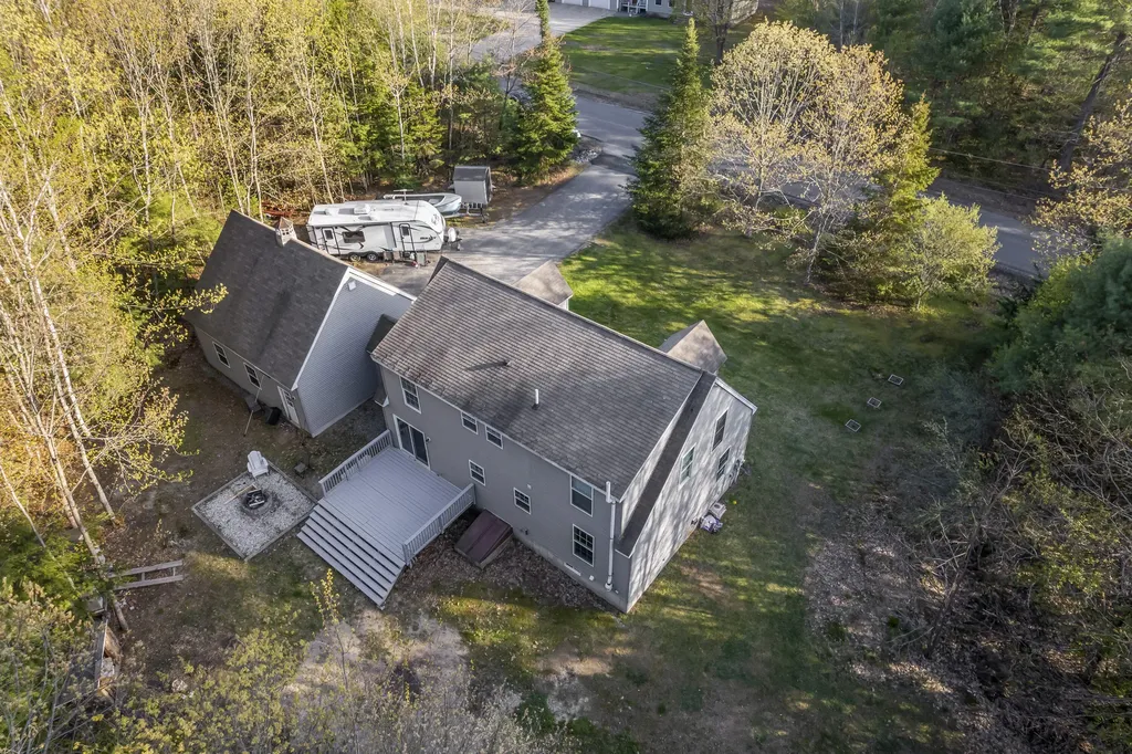 101 Deervale Road Durham ME 04222