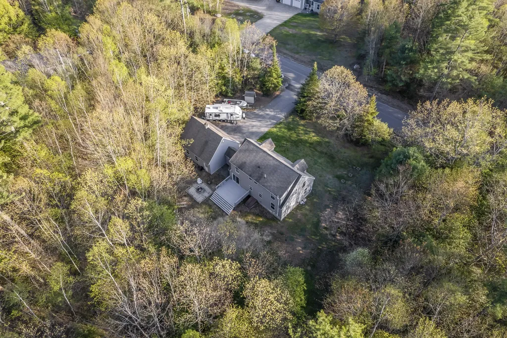 101 Deervale Road Durham ME 04222