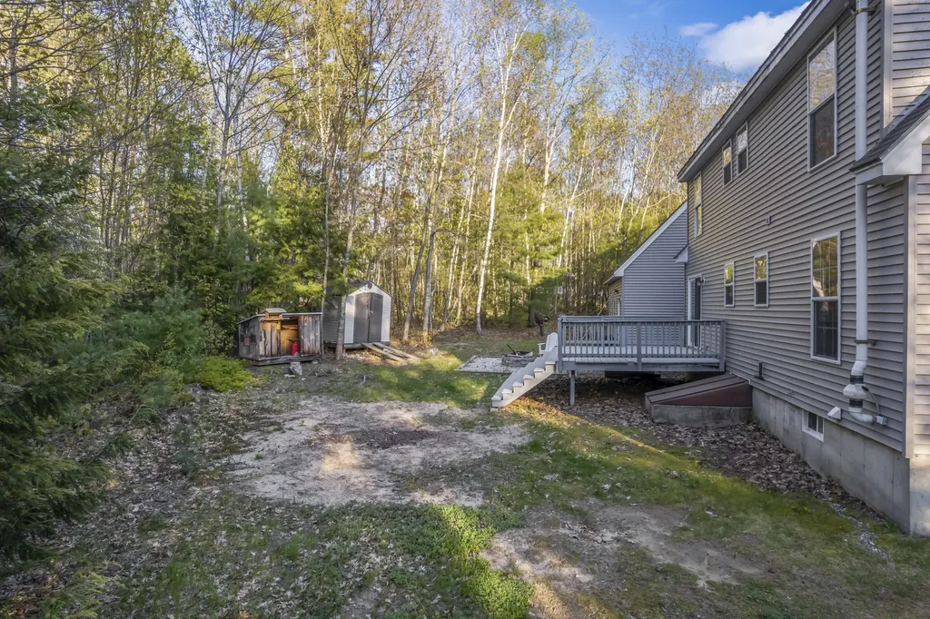 101 Deervale Road Durham ME 04222
