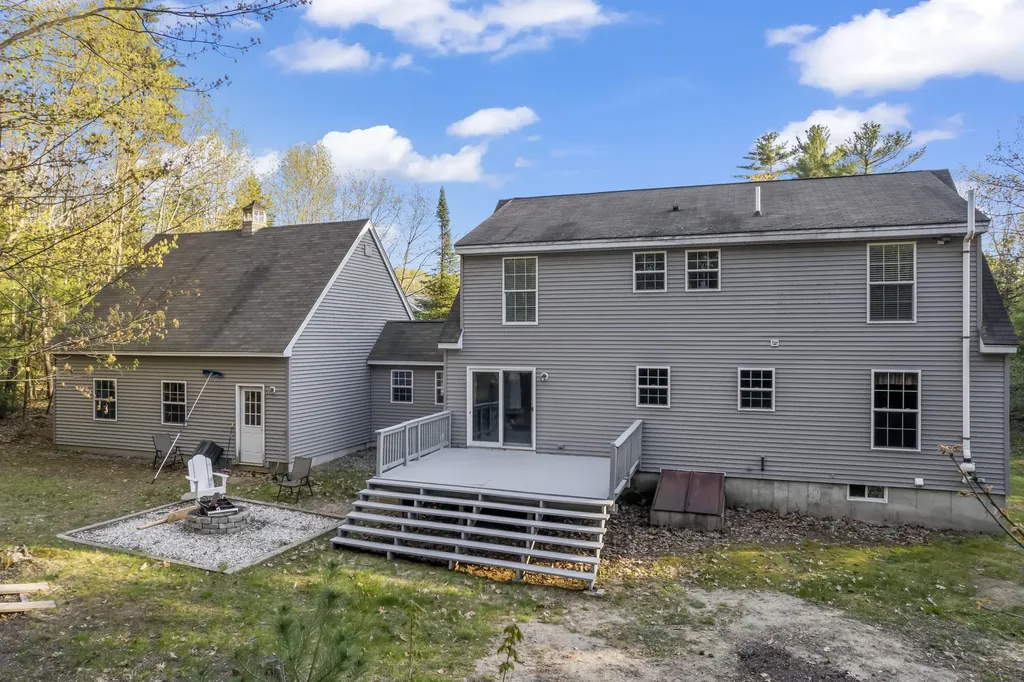 101 Deervale Road Durham ME 04222