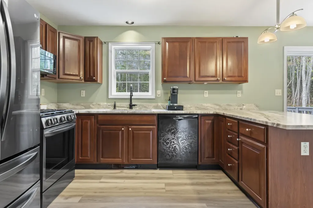 101 Deervale Road Durham ME 04222