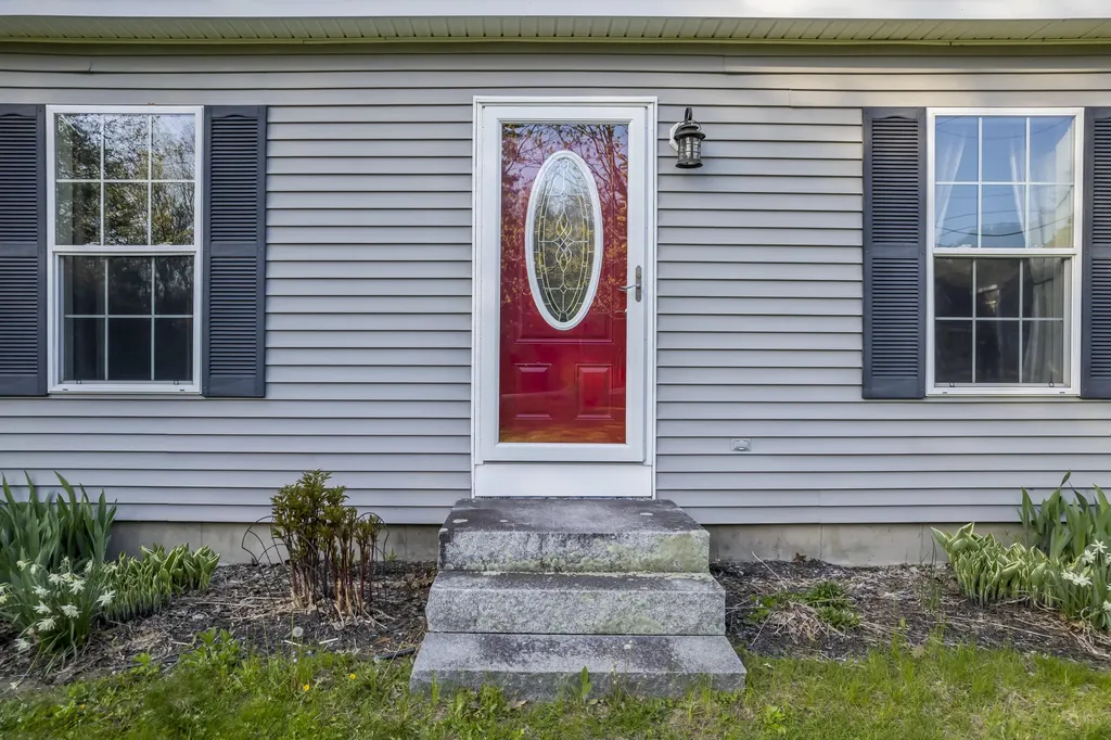 101 Deervale Road Durham ME 04222